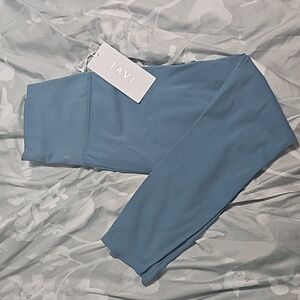 NWT Tavi high waisted 7/8 leggings